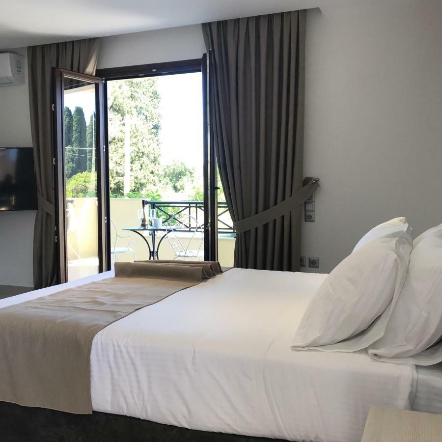 The Little Prince Luxury Suites Ypsos Exterior foto
