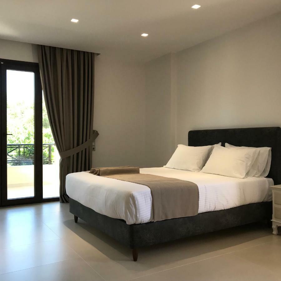 The Little Prince Luxury Suites Ypsos Exterior foto