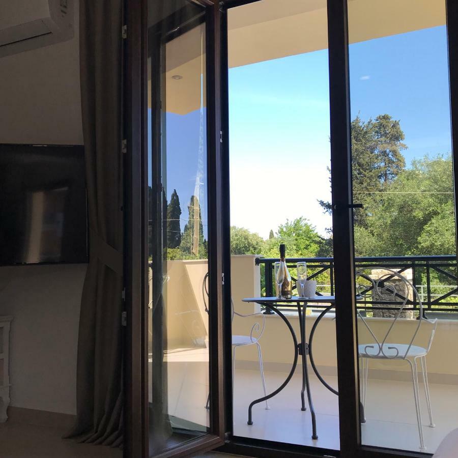 The Little Prince Luxury Suites Ypsos Exterior foto